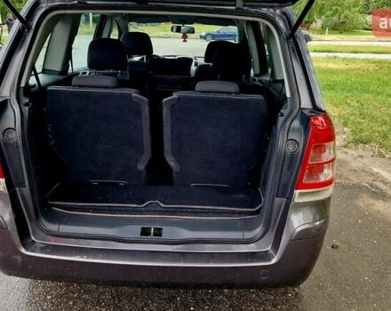 Серый Опель Зафира, объемом двигателя 1.6 л и пробегом 221 тыс. км за 7000 $, фото 17 на Automoto.ua