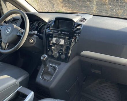 Серый Опель Зафира, объемом двигателя 1.8 л и пробегом 220 тыс. км за 8000 $, фото 21 на Automoto.ua