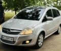 Серый Опель Зафира, объемом двигателя 1.7 л и пробегом 250 тыс. км за 6700 $, фото 1 на Automoto.ua