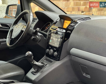 Серый Опель Зафира, объемом двигателя 1.7 л и пробегом 191 тыс. км за 7900 $, фото 40 на Automoto.ua