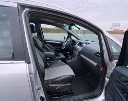 Серый Опель Зафира, объемом двигателя 1.7 л и пробегом 267 тыс. км за 6599 $, фото 9 на Automoto.ua