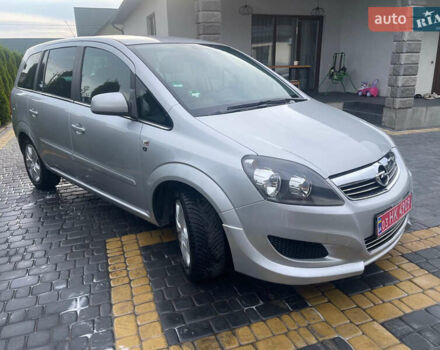Сірий Опель Зафіра, об'ємом двигуна 1.6 л та пробігом 190 тис. км за 6800 $, фото 2 на Automoto.ua