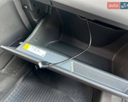 Серый Опель Зафира, объемом двигателя 1.6 л и пробегом 167 тыс. км за 7499 $, фото 60 на Automoto.ua