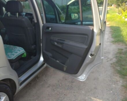 Серый Опель Зафира, объемом двигателя 2.2 л и пробегом 215 тыс. км за 6200 $, фото 5 на Automoto.ua