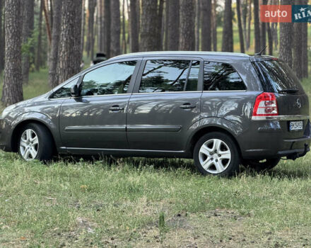 Серый Опель Зафира, объемом двигателя 1.7 л и пробегом 320 тыс. км за 7400 $, фото 4 на Automoto.ua