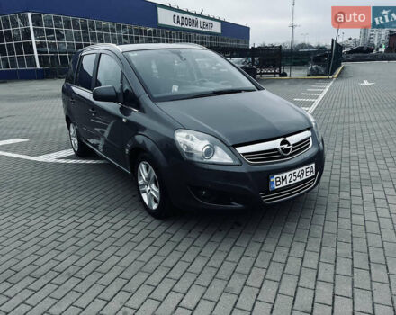 Серый Опель Зафира, объемом двигателя 1.7 л и пробегом 325 тыс. км за 7500 $, фото 2 на Automoto.ua