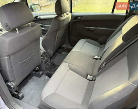 Серый Опель Зафира, объемом двигателя 1.8 л и пробегом 285 тыс. км за 6500 $, фото 11 на Automoto.ua