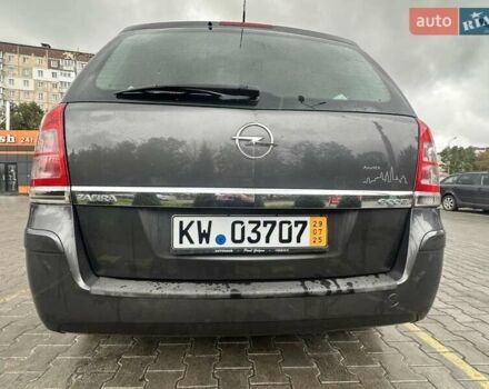 Сірий Опель Зафіра, об'ємом двигуна 1.6 л та пробігом 231 тис. км за 5999 $, фото 8 на Automoto.ua