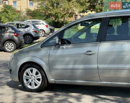 Сірий Опель Зафіра, об'ємом двигуна 1.7 л та пробігом 252 тис. км за 8150 $, фото 35 на Automoto.ua