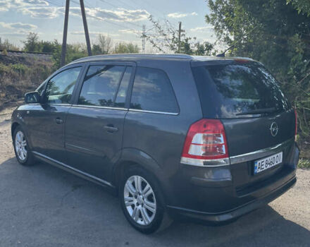 Серый Опель Зафира, объемом двигателя 1.8 л и пробегом 220 тыс. км за 8000 $, фото 5 на Automoto.ua