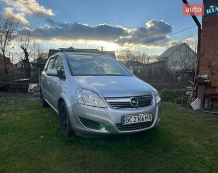 Серый Опель Зафира, объемом двигателя 1.91 л и пробегом 195 тыс. км за 6500 $, фото 2 на Automoto.ua