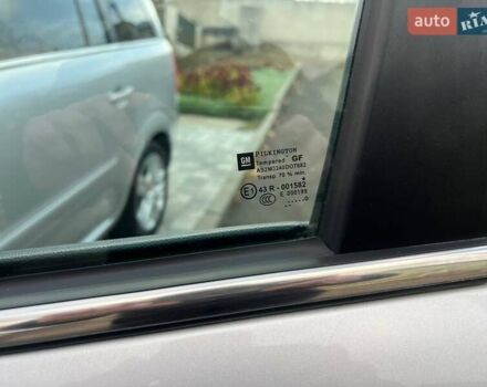 Серый Опель Зафира, объемом двигателя 1.6 л и пробегом 167 тыс. км за 7499 $, фото 33 на Automoto.ua