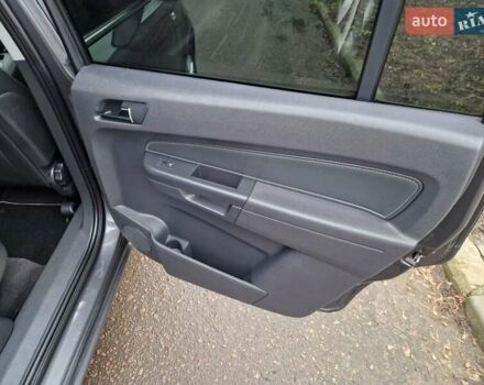 Серый Опель Зафира, объемом двигателя 1.8 л и пробегом 154 тыс. км за 7700 $, фото 31 на Automoto.ua