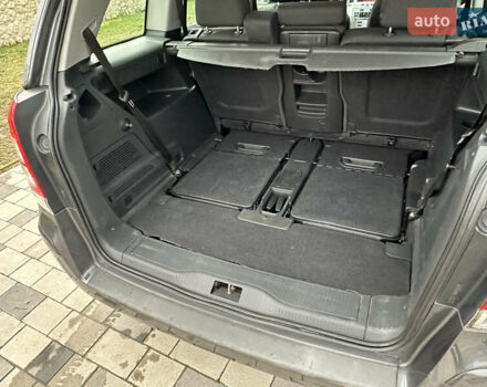 Серый Опель Зафира, объемом двигателя 1.6 л и пробегом 231 тыс. км за 5900 $, фото 7 на Automoto.ua