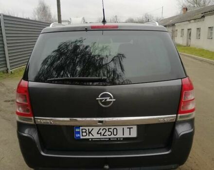 Серый Опель Зафира, объемом двигателя 1.91 л и пробегом 170 тыс. км за 6700 $, фото 2 на Automoto.ua