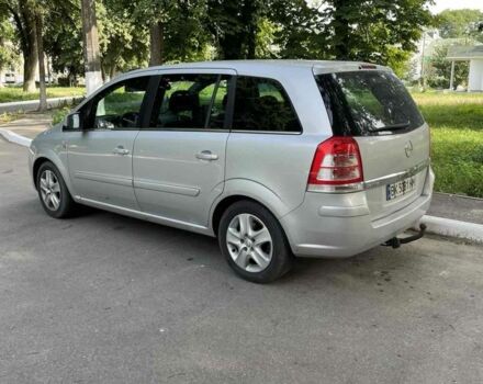 Серый Опель Зафира, объемом двигателя 1.7 л и пробегом 187 тыс. км за 4800 $, фото 2 на Automoto.ua