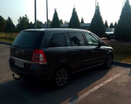 Серый Опель Зафира, объемом двигателя 1.7 л и пробегом 208 тыс. км за 6300 $, фото 6 на Automoto.ua