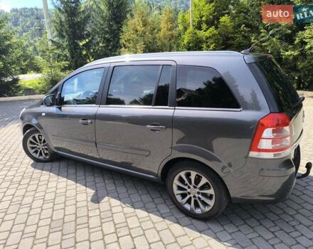 Сірий Опель Зафіра, об'ємом двигуна 1.7 л та пробігом 300 тис. км за 7500 $, фото 9 на Automoto.ua