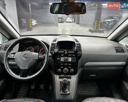 Серый Опель Зафира, объемом двигателя 1.91 л и пробегом 172 тыс. км за 8200 $, фото 10 на Automoto.ua