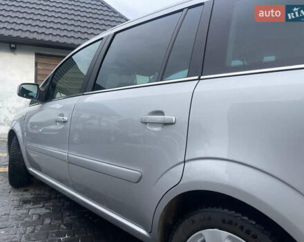 Сірий Опель Зафіра, об'ємом двигуна 1.6 л та пробігом 190 тис. км за 6800 $, фото 15 на Automoto.ua