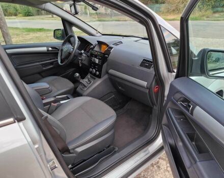 Серый Опель Зафира, объемом двигателя 1.8 л и пробегом 204 тыс. км за 7950 $, фото 13 на Automoto.ua