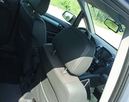 Серый Опель Зафира, объемом двигателя 1.7 л и пробегом 284 тыс. км за 6998 $, фото 30 на Automoto.ua