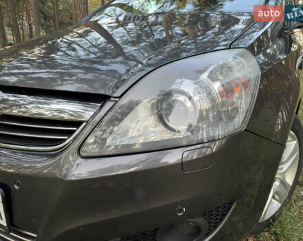 Серый Опель Зафира, объемом двигателя 1.7 л и пробегом 320 тыс. км за 7400 $, фото 56 на Automoto.ua
