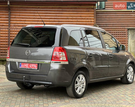 Серый Опель Зафира, объемом двигателя 1.7 л и пробегом 191 тыс. км за 7900 $, фото 12 на Automoto.ua