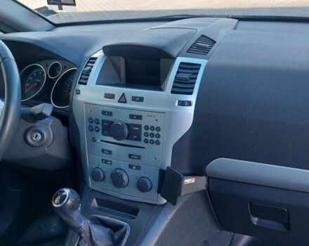 Серый Опель Зафира, объемом двигателя 1.6 л и пробегом 189 тыс. км за 6700 $, фото 8 на Automoto.ua