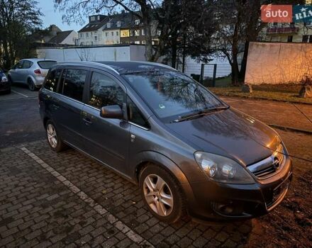 Сірий Опель Зафіра, об'ємом двигуна 0 л та пробігом 183 тис. км за 7650 $, фото 2 на Automoto.ua