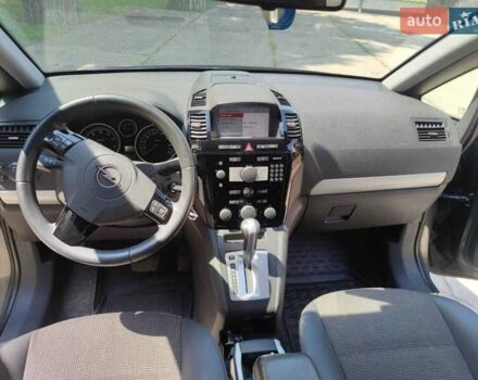 Опель Зафира 2010 в Жмеренке на Automoto.ua Серый Опель Зафира, объемом двигателя 2.2 л и пробегом 255 тыс. км за 5600 $, фото 4 на Automoto.ua