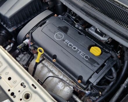 Серый Опель Зафира, объемом двигателя 1.6 л и пробегом 317 тыс. км за 5500 $, фото 15 на Automoto.ua