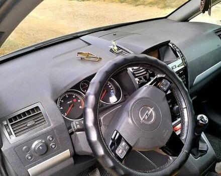 Серый Опель Зафира, объемом двигателя 1.7 л и пробегом 288 тыс. км за 6200 $, фото 12 на Automoto.ua