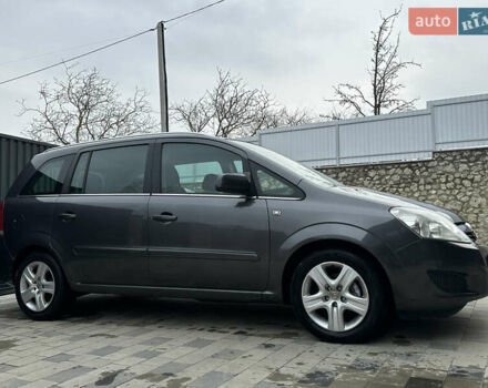 Серый Опель Зафира, объемом двигателя 1.6 л и пробегом 231 тыс. км за 5900 $, фото 28 на Automoto.ua