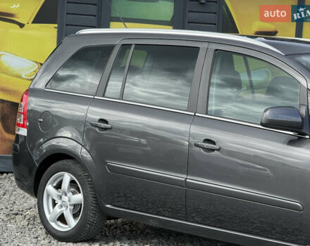 Опель Зафира 2010 в Стрые на Automoto.ua Серый Опель Зафира, объемом двигателя 1.8 л и пробегом 197 тыс. км за 6999 $, фото 12 на Automoto.ua