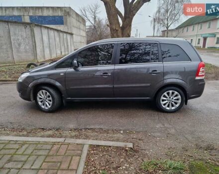 Серый Опель Зафира, объемом двигателя 1.8 л и пробегом 154 тыс. км за 7700 $, фото 2 на Automoto.ua