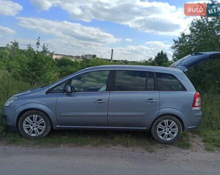 Серый Опель Зафира, объемом двигателя 1.7 л и пробегом 284 тыс. км за 6998 $, фото 28 на Automoto.ua