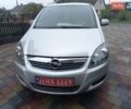 Серый Опель Зафира, объемом двигателя 1.7 л и пробегом 245 тыс. км за 7500 $, фото 1 на Automoto.ua