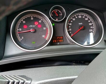 Серый Опель Зафира, объемом двигателя 1.7 л и пробегом 230 тыс. км за 6900 $, фото 5 на Automoto.ua