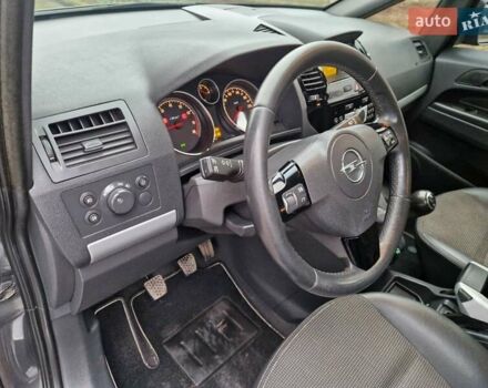 Серый Опель Зафира, объемом двигателя 1.8 л и пробегом 154 тыс. км за 7700 $, фото 20 на Automoto.ua