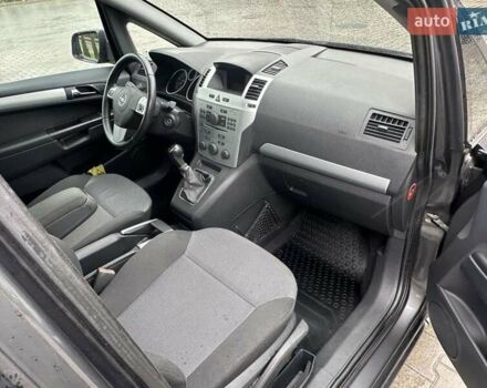 Сірий Опель Зафіра, об'ємом двигуна 1.6 л та пробігом 231 тис. км за 5999 $, фото 27 на Automoto.ua