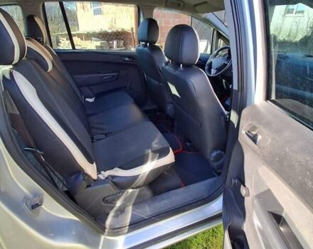 Серый Опель Зафира, объемом двигателя 1.91 л и пробегом 195 тыс. км за 6500 $, фото 6 на Automoto.ua