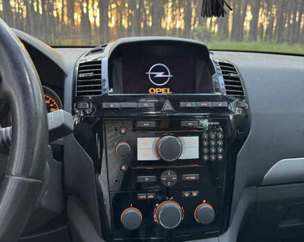 Серый Опель Зафира, объемом двигателя 1.7 л и пробегом 320 тыс. км за 7400 $, фото 52 на Automoto.ua