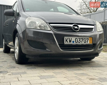 Серый Опель Зафира, объемом двигателя 1.6 л и пробегом 231 тыс. км за 5900 $, фото 25 на Automoto.ua