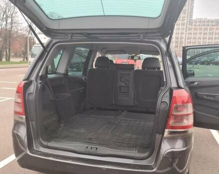 Сірий Опель Зафіра, об'ємом двигуна 1.91 л та пробігом 312 тис. км за 7200 $, фото 15 на Automoto.ua