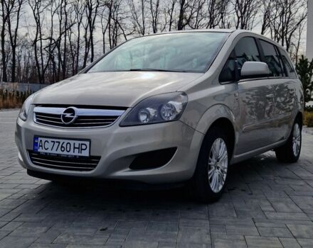 Серый Опель Зафира, объемом двигателя 1.6 л и пробегом 317 тыс. км за 5500 $, фото 4 на Automoto.ua