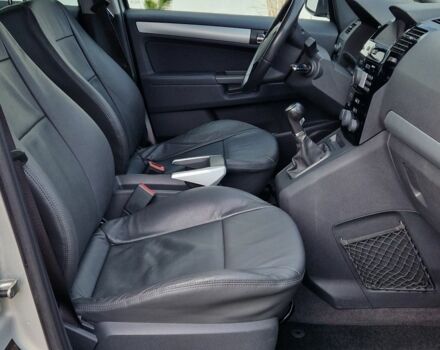 Серый Опель Зафира, объемом двигателя 1.6 л и пробегом 317 тыс. км за 5500 $, фото 6 на Automoto.ua