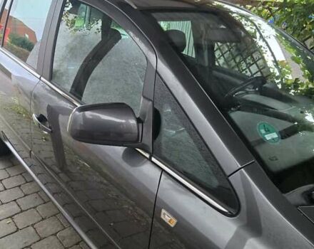 Опель Зафира 2010 в Белой Церкве на Automoto.ua Серый Опель Зафира, объемом двигателя 1.8 л и пробегом 184 тыс. км за 7700 $, фото 2 на Automoto.ua