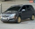 Серый Опель Зафира, объемом двигателя 2.2 л и пробегом 180 тыс. км за 6600 $, фото 1 на Automoto.ua