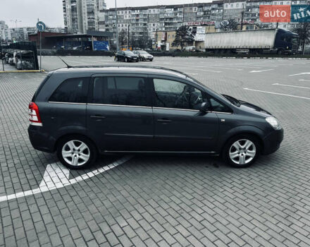 Серый Опель Зафира, объемом двигателя 1.7 л и пробегом 325 тыс. км за 7500 $, фото 10 на Automoto.ua